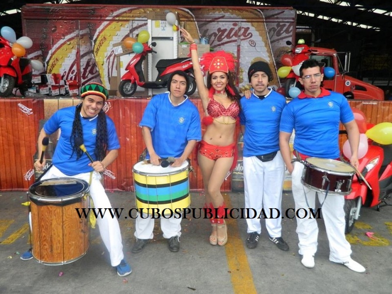 batucada y bailarinas 